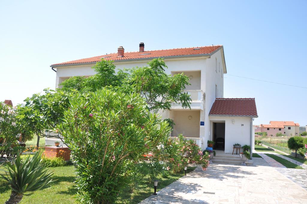 Apartments Smilja Ljubač Esterno foto
