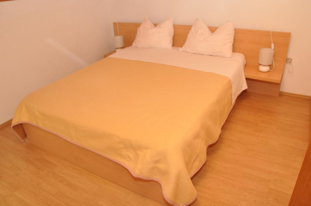 Apartments Smilja Ljubač Esterno foto